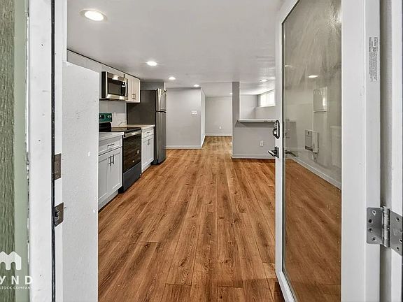 4th image of 7302 14th Ave NW #B