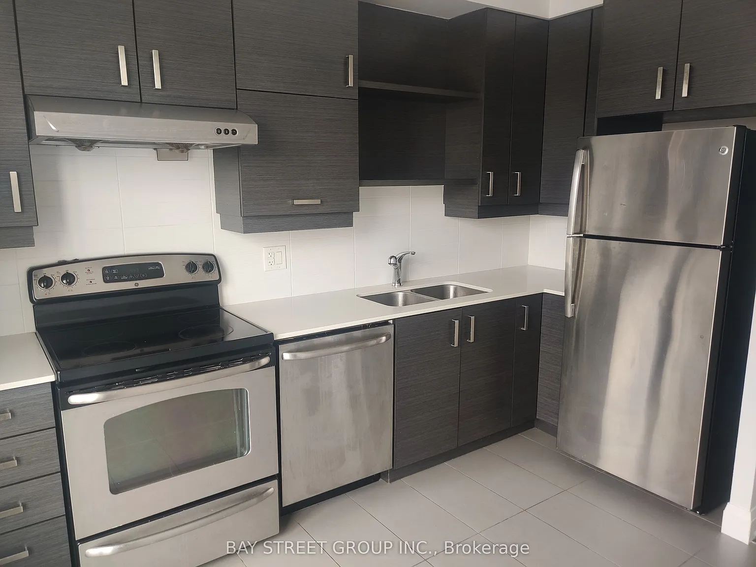 1 bed, $2,200 — Photo 3