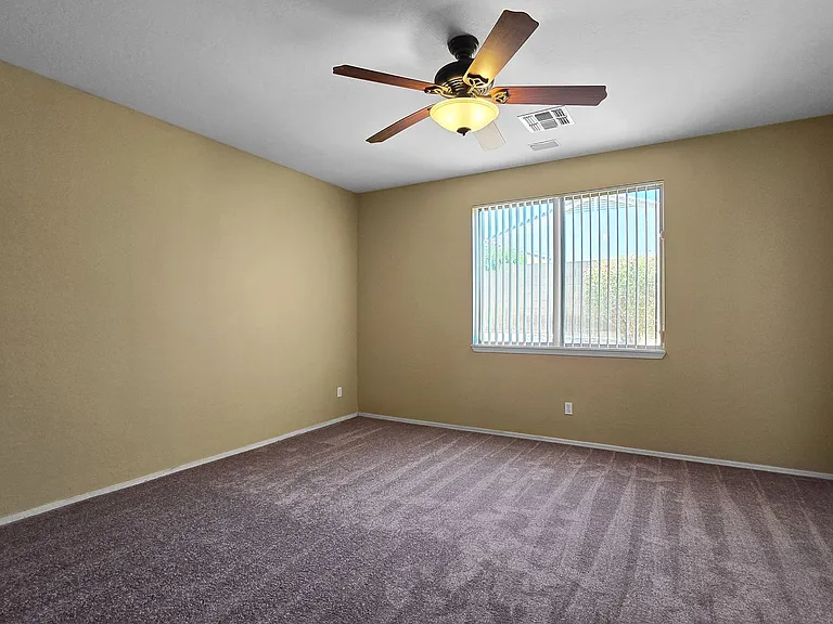 18651 W Sunrise Dr — Photo 24