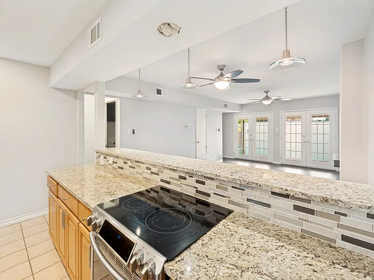 2226 Lotus Blossom St — Photo 4