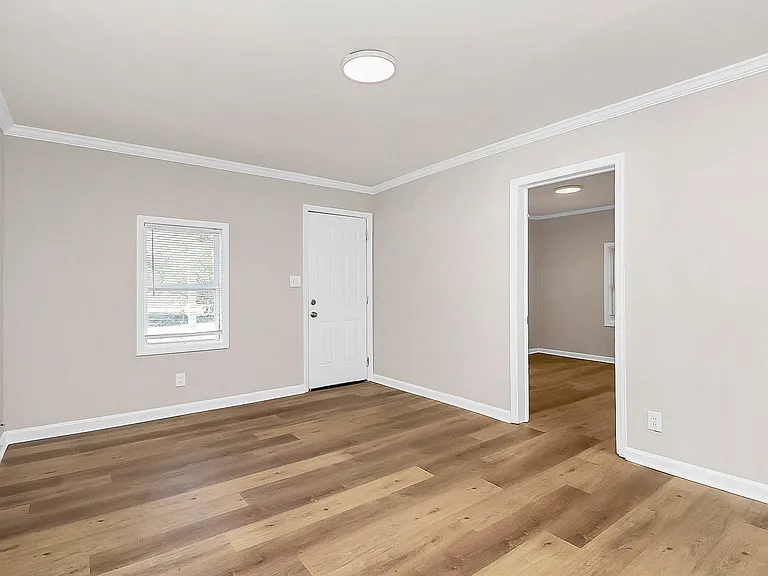 2510 Hemphill St — Photo 7