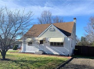 712 S York Rd, Hatboro, PA 19040