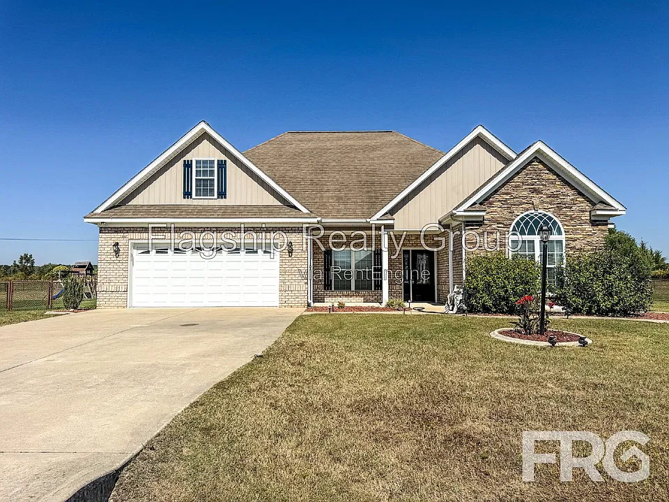 112 N Merganser Dr