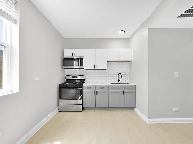 310 N Menard — Photo 7