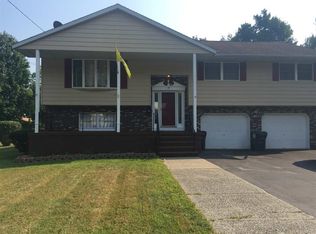 157 W North St, Ballston Spa, NY 12020