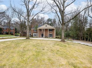 1953 Stockbridge Rd, Akron, OH 44313