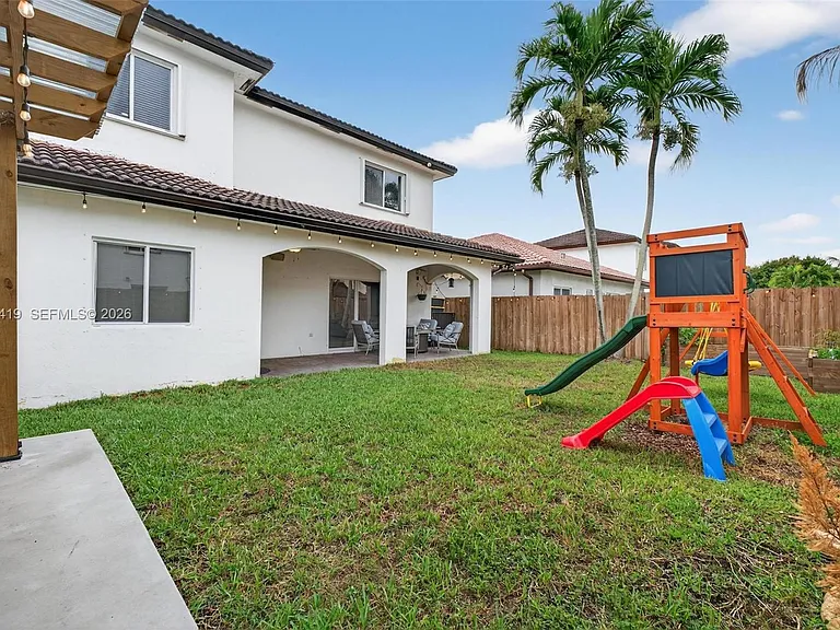 15874 SW 138th Ter — Photo 30
