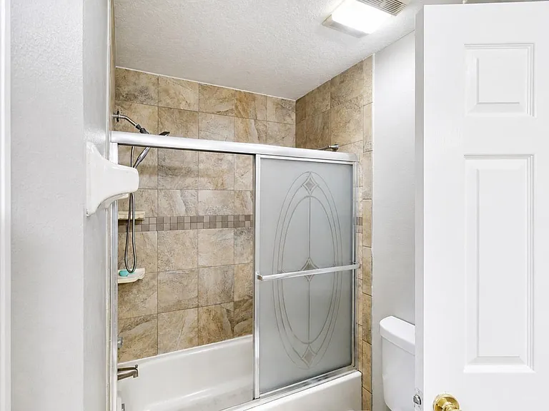 8848 Cameron Crest Dr — Photo 8