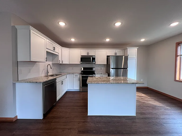 3228 Gateway Drunit B — Photo 2