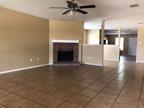 5th image of 14711 Bridle Bend Dr