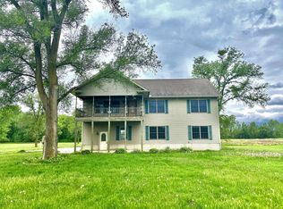 456 Jackson St, Hillsdale, IL 61257