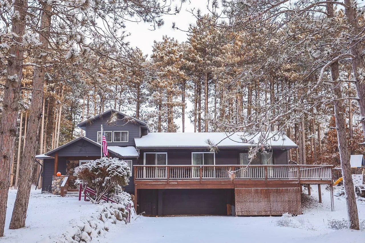4 bed, 1918 sqft, $3,100 — Photo 4
