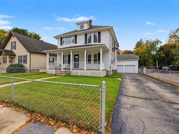 84 Avenue C, Woonsocket, RI 02895