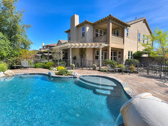 2nd image of 505 San Marco Pl