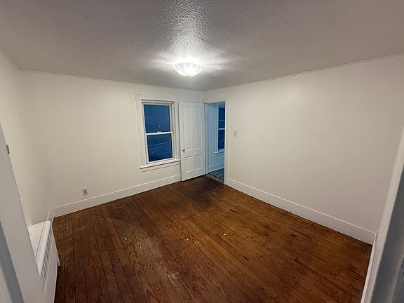 3rd image of 437-439 Church St #1