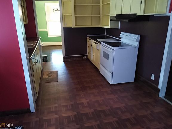 4th image of 537 W Court St