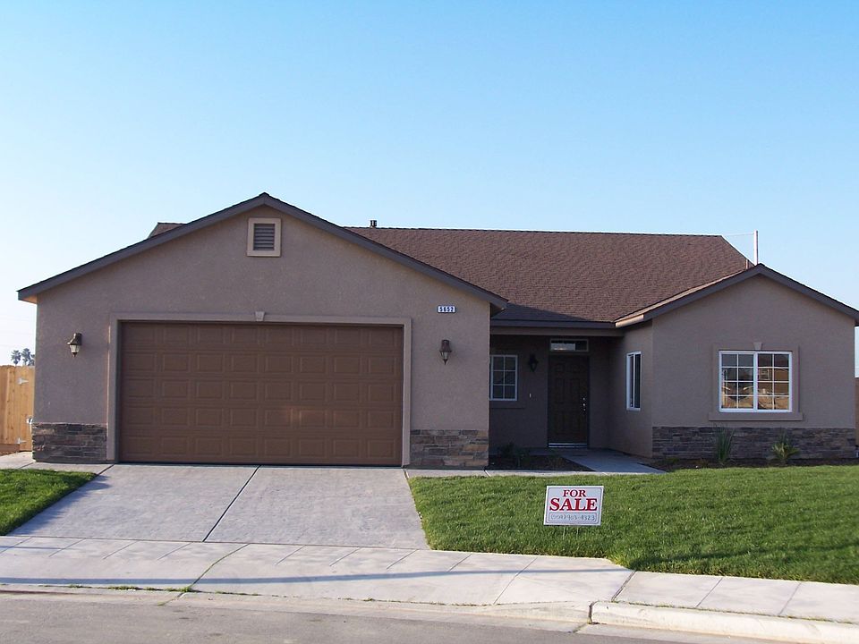 Exterior w/ stone accents