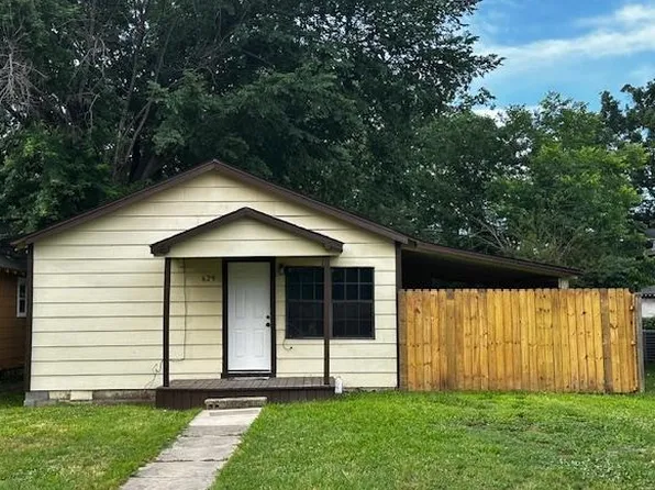 629 E 18th St, Ada, OK 74820