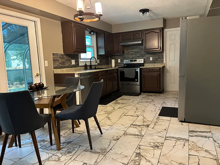 4 Cranberry Ln — Photo 13