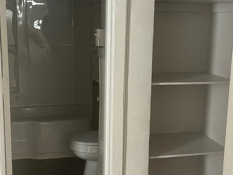 407 Walnut St — Photo 5