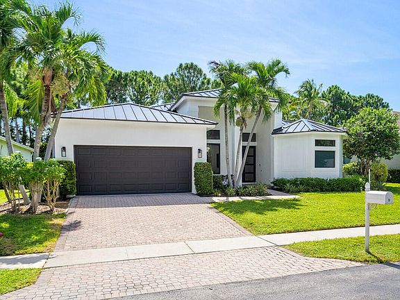 2nd image of 9 Lake Eden Drive