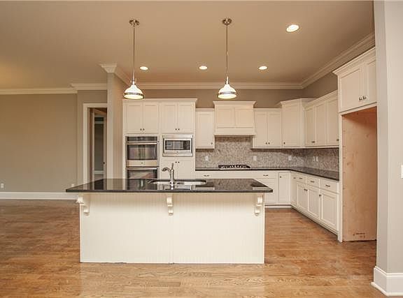 3rd image of 3211 Folcroft Dr Lot 181