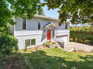 371 Patterson St, Ashland, OR 97520