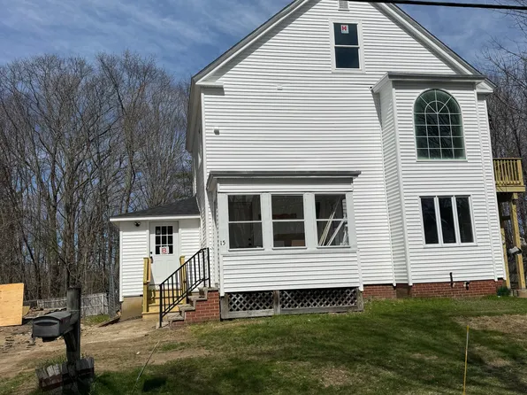 15 Moody St #A, Saco, ME 04072