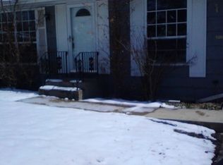 1521 Ridgeway Ave, Round Lake Beach, IL 60073