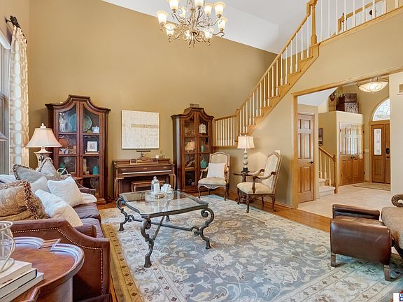 4th image of 6637 Leesburg St