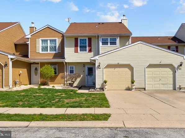 24 Lancaster Ct, Bordentown, NJ 08505