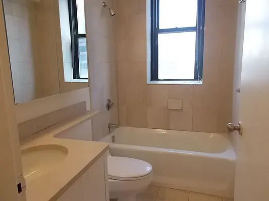 Rented by Royal Operation System | media 14