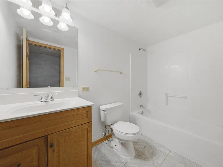 3003 Gilboa Ave — Photo 22