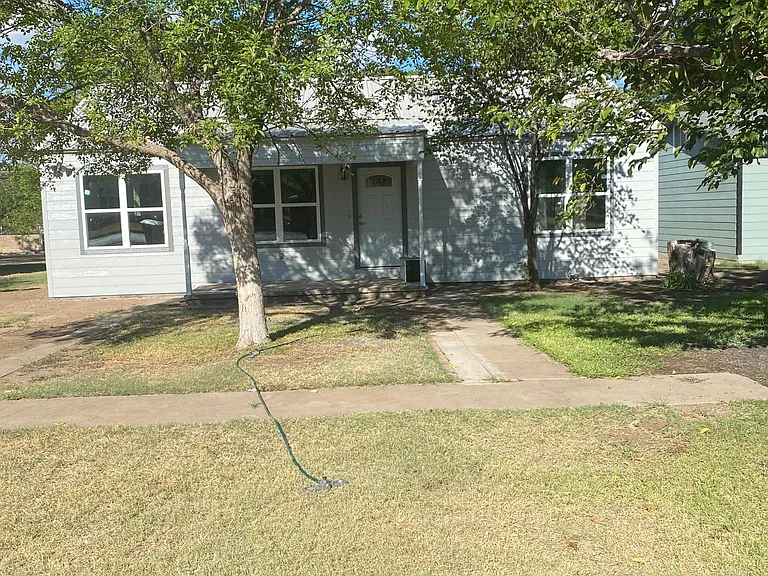 214 N Harrison St — Photo 1