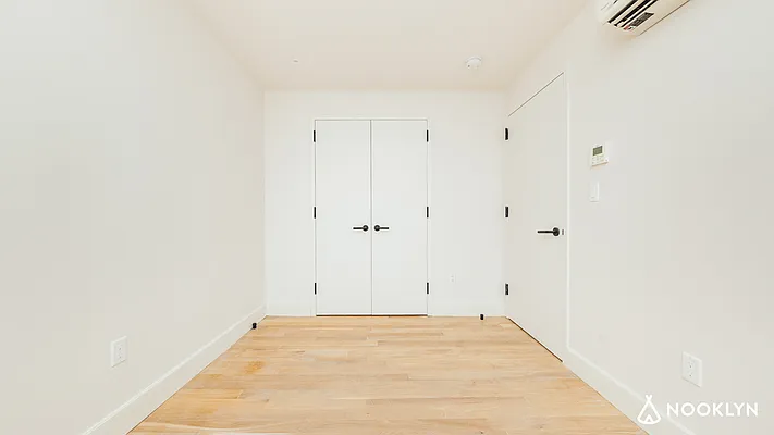 Rented by Nooklyn NYC LLC | media 12