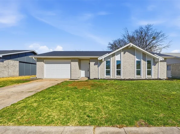 514 Country Ln, Grand Prairie, TX 75052