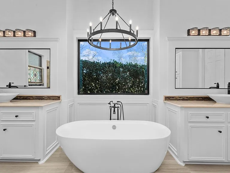 2703 Cavallo Pass — Photo 28