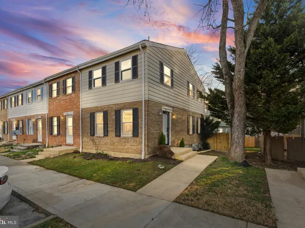 8221 Stewarton Ct, Severn, MD 21144