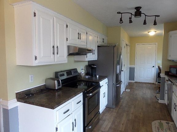 4th image of 202 Cedar Brook Dr