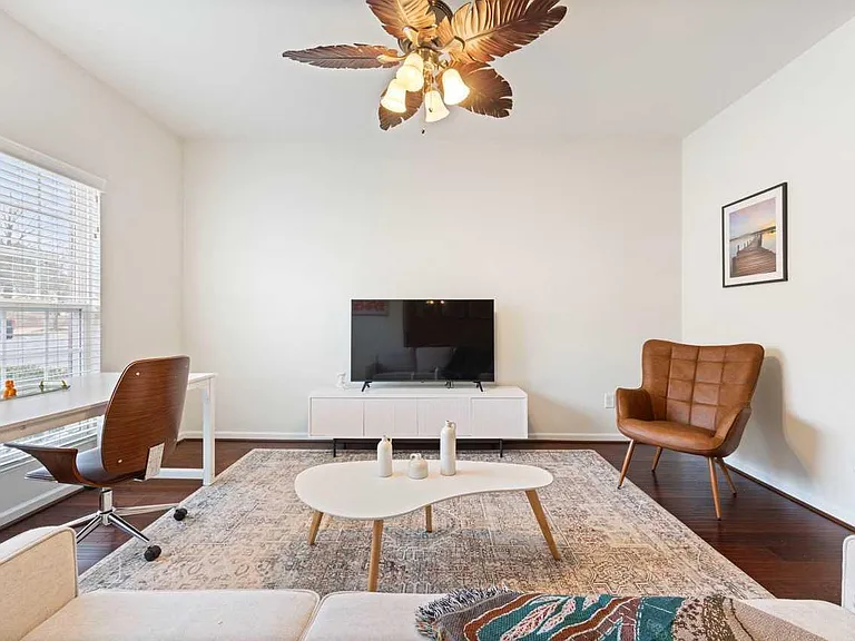 4 Suncrest Ct — Photo 9