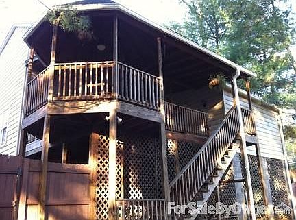 2nd image of 125 Buist Ave