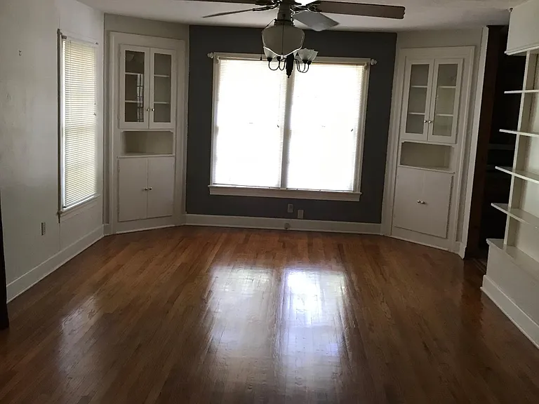 2271 Lee Dr — Photo 23