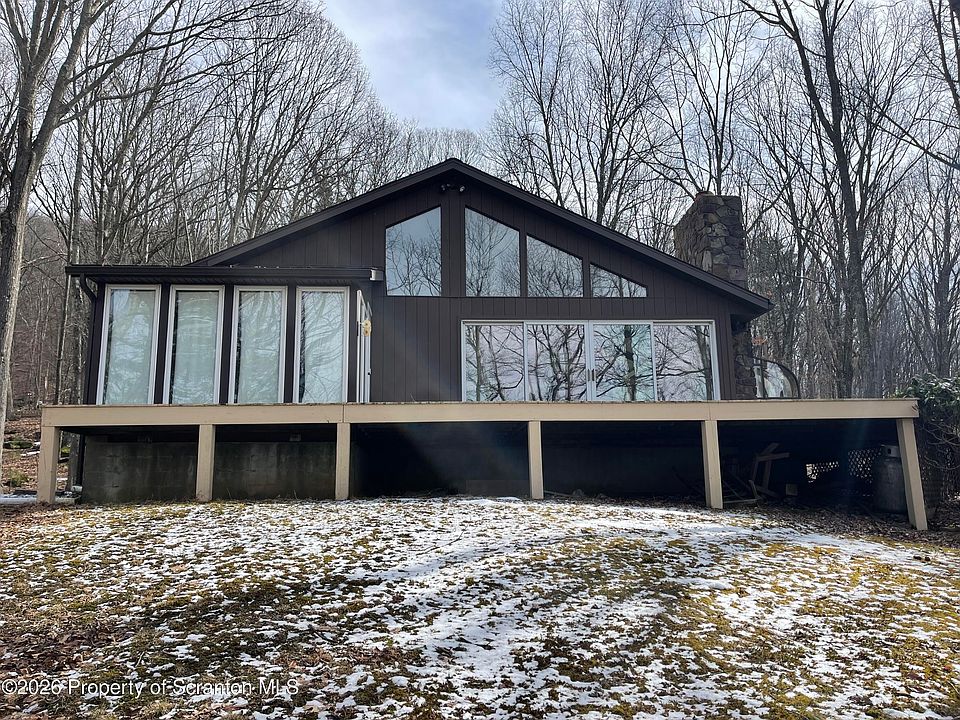 1st image of 8 Hobbs Rd