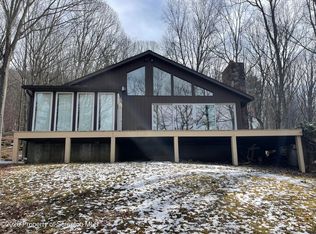 8 Hobbs Rd, Tunkhannock, PA 18657