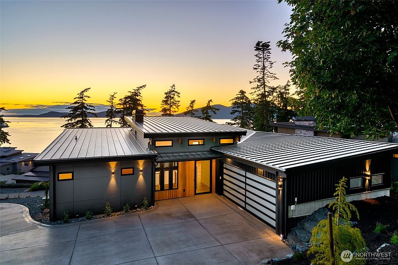 2nd image of 4209 Navigator Lane