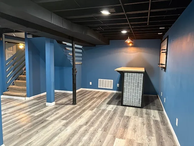 15472 Jost Main St — Photo 14