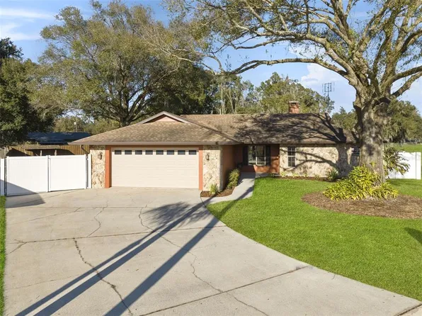 211 MARCUM TRACE DRIVE, LAKELAND, FL 33809