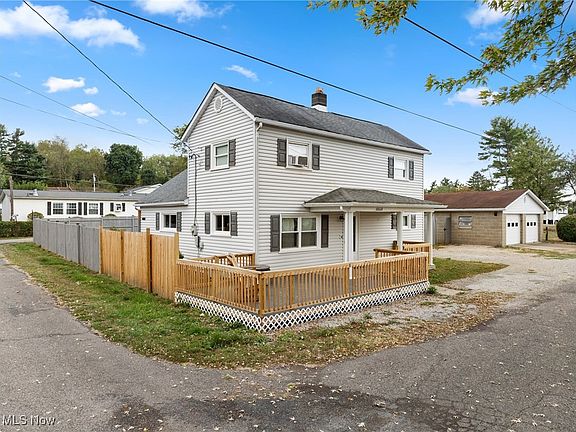 3rd image of 48660 Dewey Ave