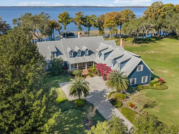 1200 Peninsula Dr, Tavares, FL 32778