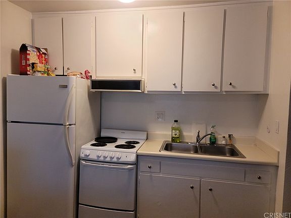 3rd image of 18307 Burbank Blvd Unit 229
